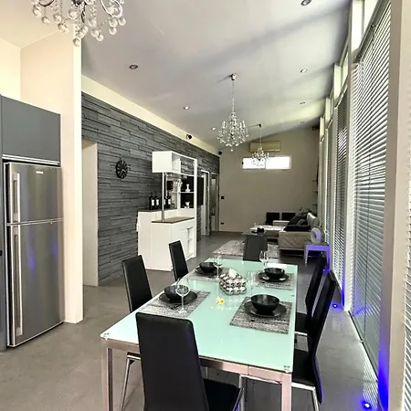 Chateau Dale Amazing 2 Bdr Jomtien Villa