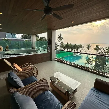 Luxury Beachfront With Ocean Views * Pattaya