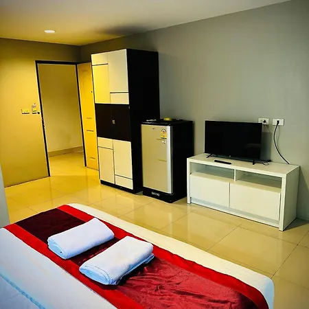 Vibe Walking Street Hotel