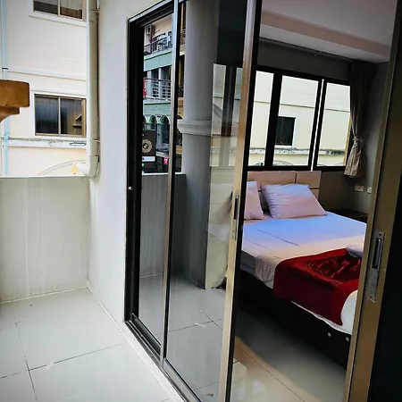 Vibe Walking Street Hotel