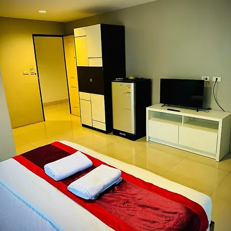 Hotel Vibe Walking Street 3*
