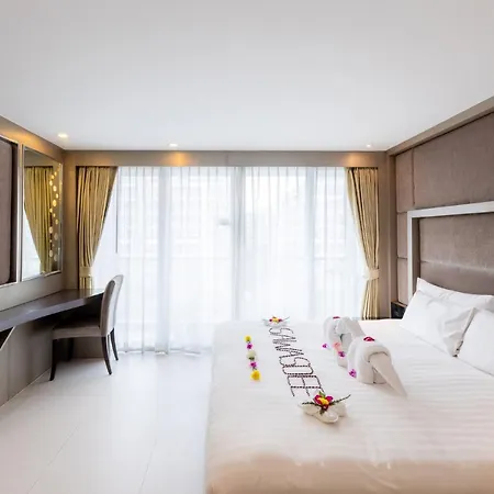 Hotel Azure