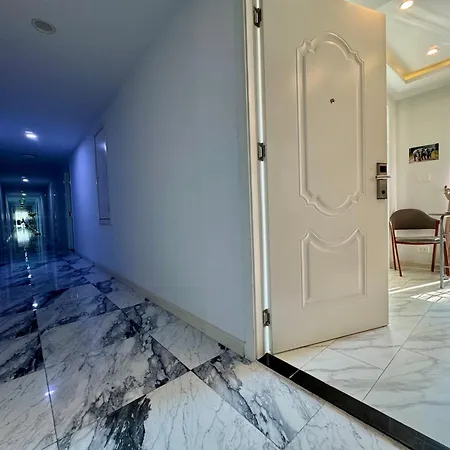 Apartment Elephant