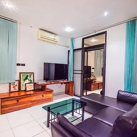 Soi 15 Thappraya Pool Villa- 5km To Jomtien Villa