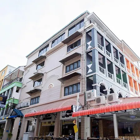 Merry Near Walking Street 3* Pattaya
