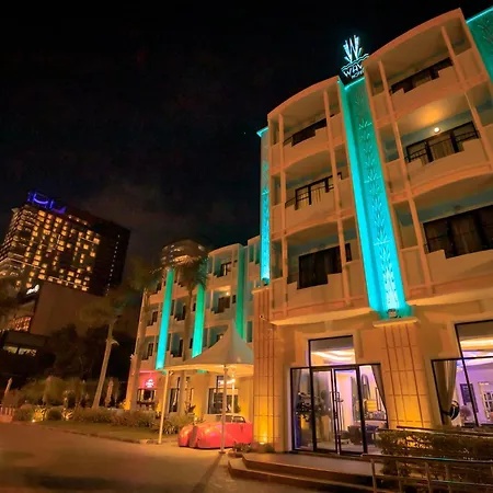 โรงแรม Wave 5*