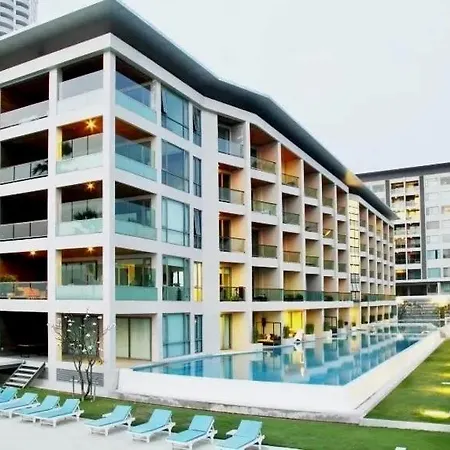 Apartment Luxury Beachfront With Ocean Views Pattaya