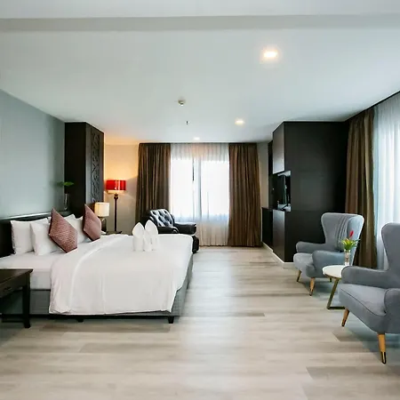 Empress 3*