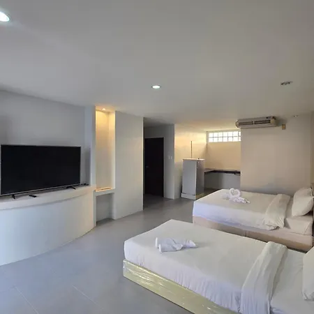 โรงแรม Middle Tree House Pattaya