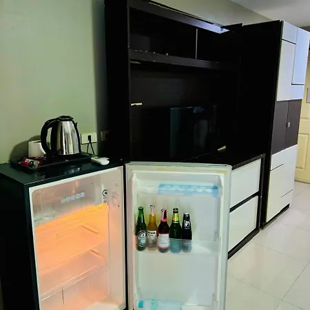 Vibe Walking Street Hotel 3*