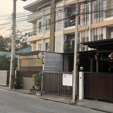 Bed & Breakfast The European House Pattaya
