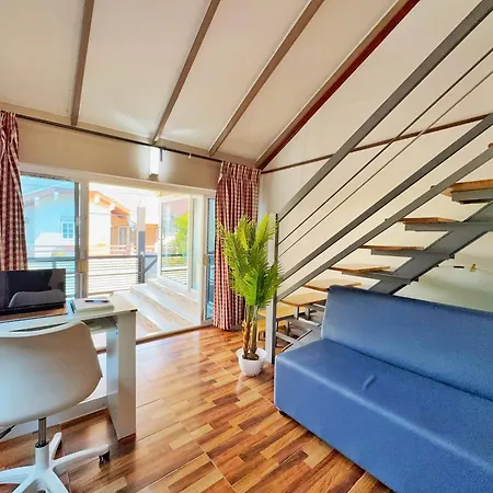 3 Bedroom House, 200 Meters To Workspace, Pet Friendly * Pattaya