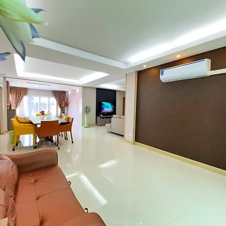 Holiday home 3 Bedroom House, 200 Meters To Workspace, Pet Friendly