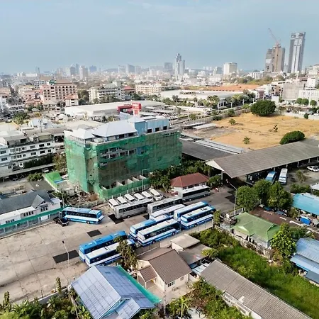 Fullhouse2bedroom Near Bus Station North Villa Pattaya