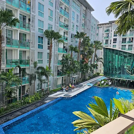 อพาร์ทเม้น Center Pool View *