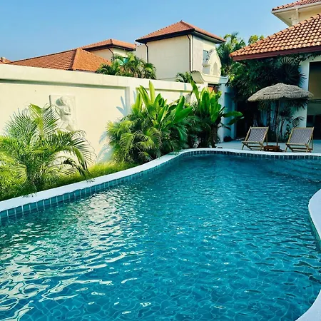 Majestic Seaside Private Villa
