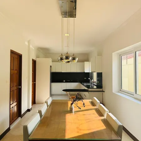 Majestic Seaside Private Villa Pattaya