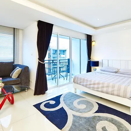 Avenue By Fantasea Apartment