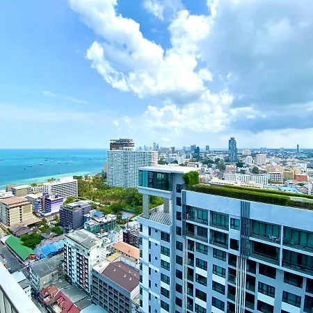 อพาร์ทเม้น The Base - Spacious, 2 Bedroom, 2 Bathroom, Penthouse - Centre - 595