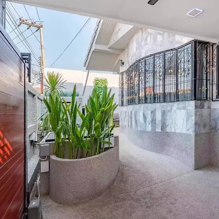 Villa Luxury Thai Style Pool In Downtown Pattaya, Close To Walking Street