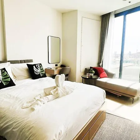 Apartment Downtown Charm Edge 1 Bedroom Seaview