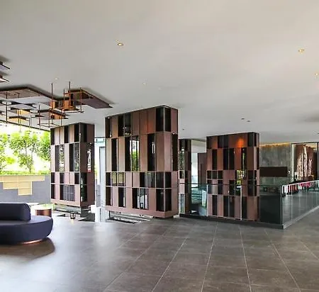 Downtown Charm Edge 1 Bedroom Seaview Apartment *