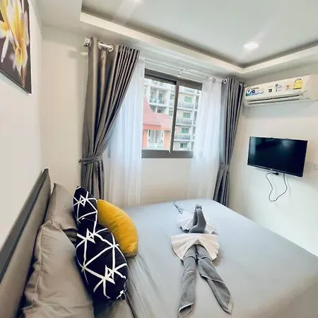 Apartment Lovely Pool View Arcadia 1 Bedroom Pattaya