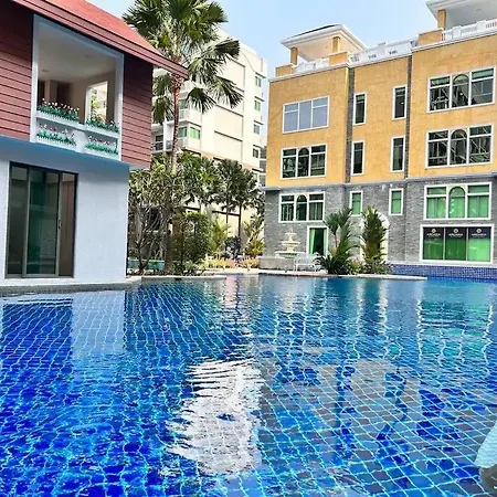 Lovely Pool View Arcadia 1 Bedroom Apartment Pattaya