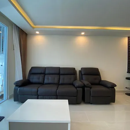 Grand Avenue By Monthstayz Thailand *
