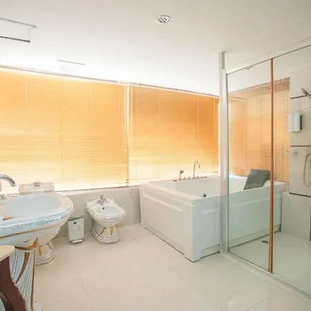 Hotel Darling Harbour - South
