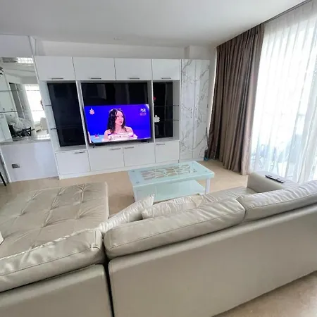 2 Bedrooms Near *
