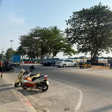 Hood * Pattaya