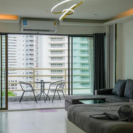 Jomtien Beachside At View Talay5