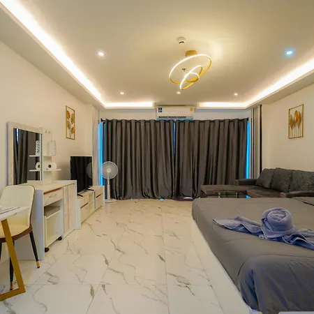 Jomtien Beachside At View Talay5 *