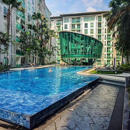 Amazing Pool View In Wifi Netflix * Pattaya