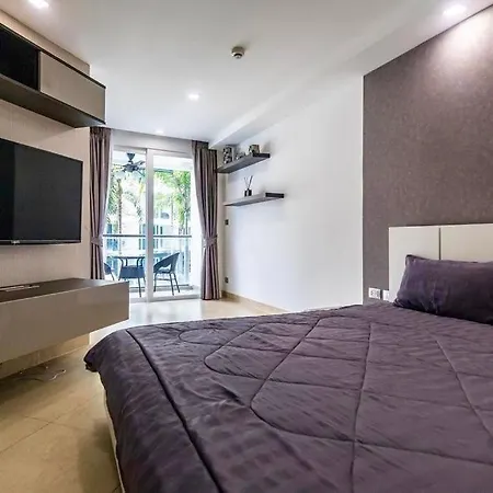 อพาร์ทเม้น Large Luxury - Centre - Centara Avenue, Pool View - 217 *