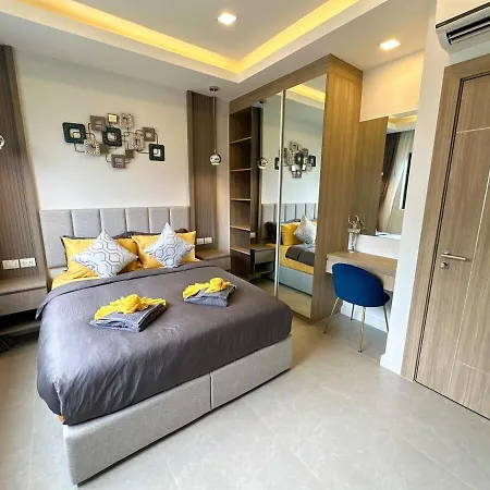 Villa Super Luxury 4 Bedroom Private Pool With Jacuzzi, Near 711, 10 Minutes To Walking Street And - Mt4 *