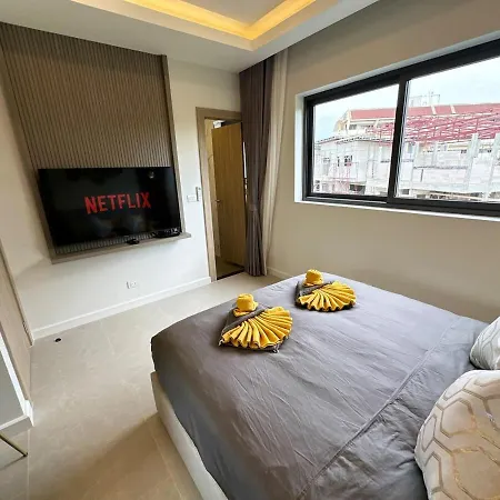 Super Luxury 4 Bedroom Private Pool With Jacuzzi, Near 711, 10 Minutes To Walking Street And - Mt4 *
