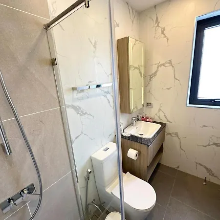 Super Luxury 4 Bedroom Private Pool With Jacuzzi, Near 711, 10 Minutes To Walking Street And - Mt4 Villa *