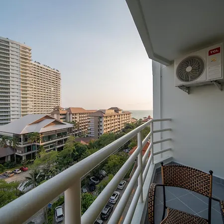 Apartment Jomtien Seaside At View Talay 5 *