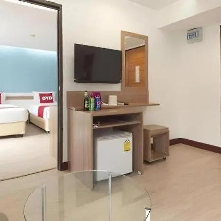 โรงแรม By Dee @jomtien 3*