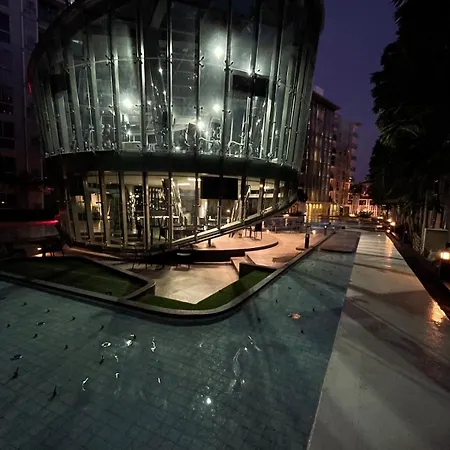 Stylish - Ultra-fast Fiber Internet, Pool, Sauna, Gym, Smart Tv, Guest Friendly อพาร์ทเม้น *
