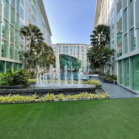 Stylish - Ultra-fast Fiber Internet, Pool, Sauna, Gym, Smart Tv, Guest Friendly