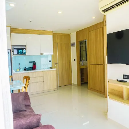 Proche Des Plages, Moderne A Apartment