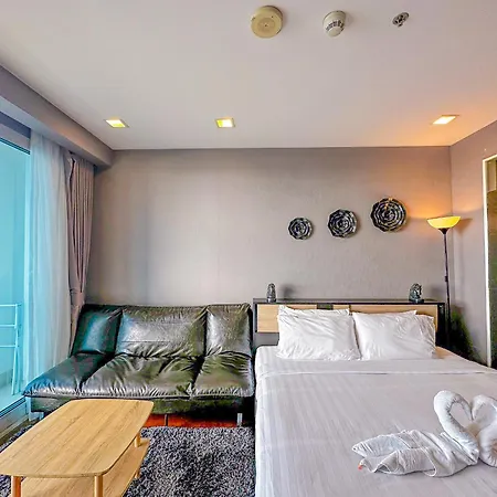 Apartment The Palm Wongamat X Monthstayz Thailand *