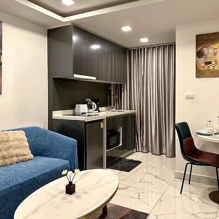Arcadia Center Near Walking Street And Pattaya