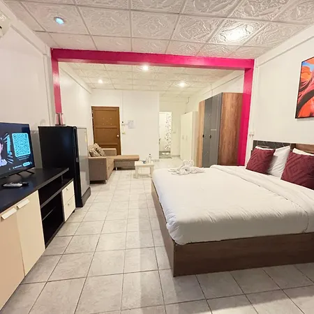โรงแรม Charm