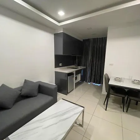 Apartment With Pool Pattaya