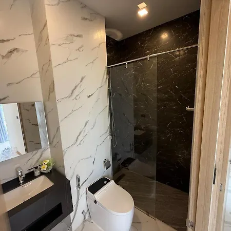 Unique Style 3 Bedroom With Mega Pool
