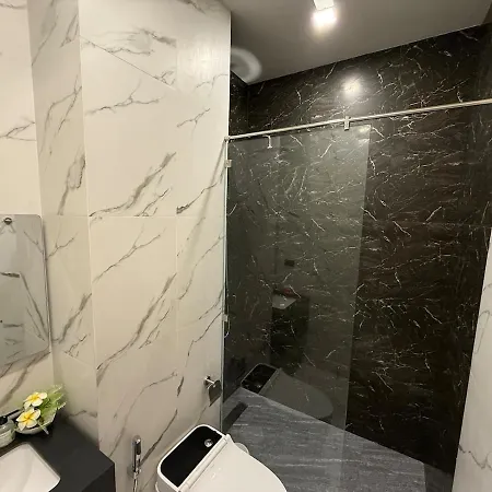 Unique Style 3 Bedroom With Mega Pool